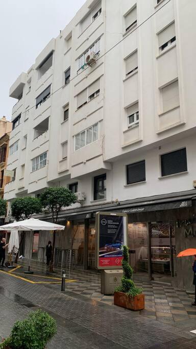 Apartamento Central A อัลเฮซิราส ภายนอก รูปภาพ